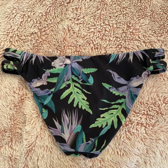 Billabong bikini bottom S - Picture 3 of 5